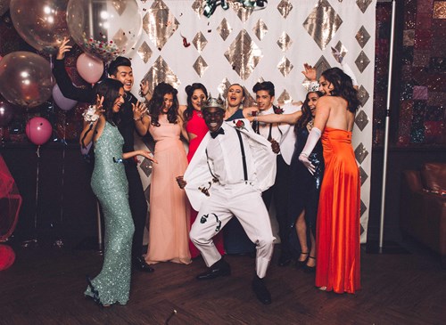 PROM & GRAD NIGHTS WITH HOUSE OF BLUES ANAHEIM